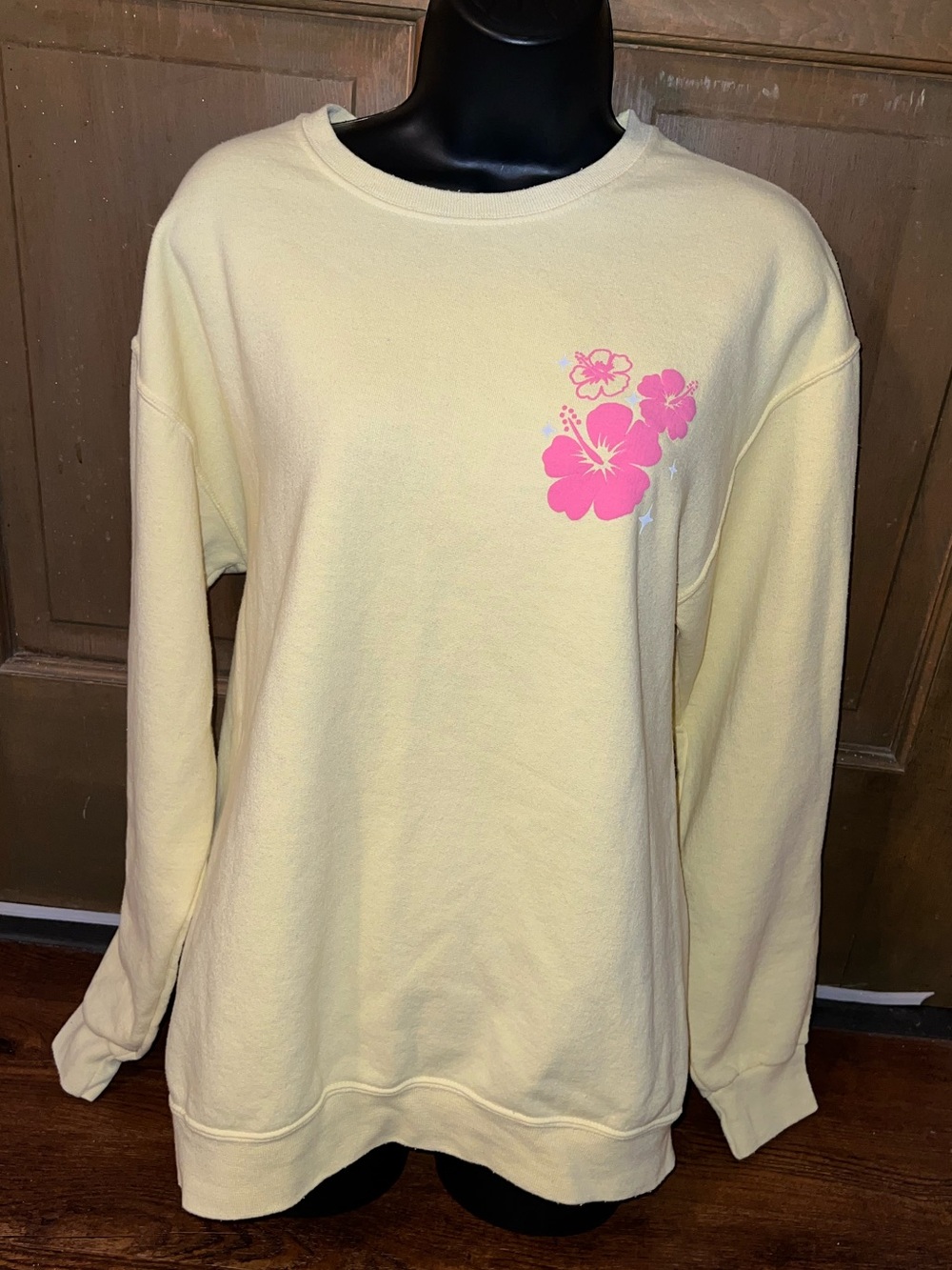 Altar'd State Yellow Pink Hibiscus Floral Coastal Crewneck Sweatshirt Size XS/S - Picture 2 of 10